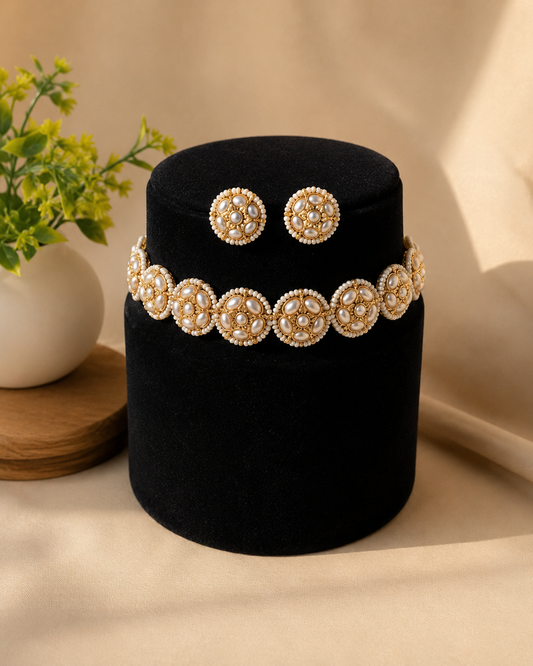 Ayra Vintage Pearl Choker and Button Earrings Set