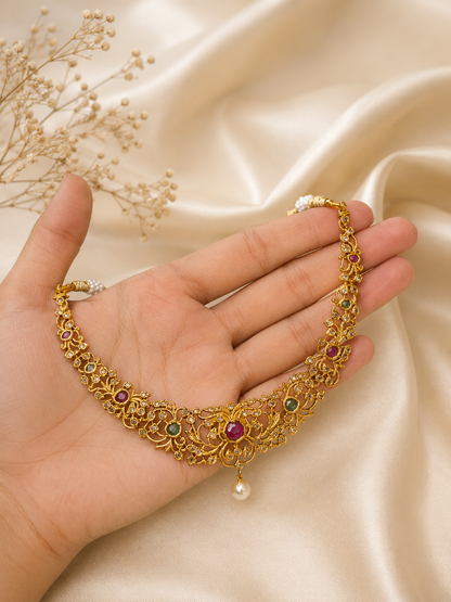 Ramya Antique Gold Delicate Filigree Kemp Necklace Set