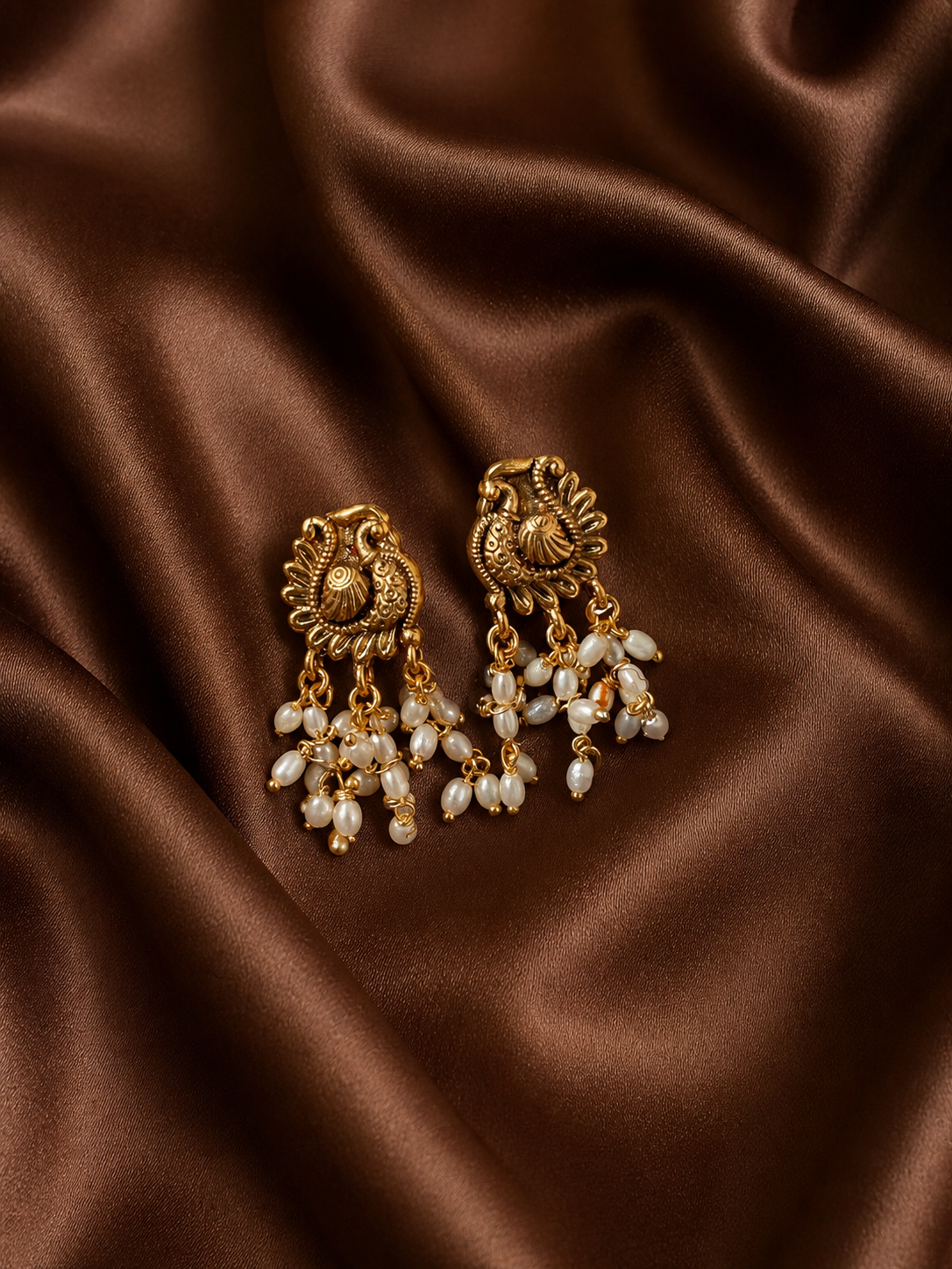 Mayuri Antique Gold Nakshi Hasli Necklace Set