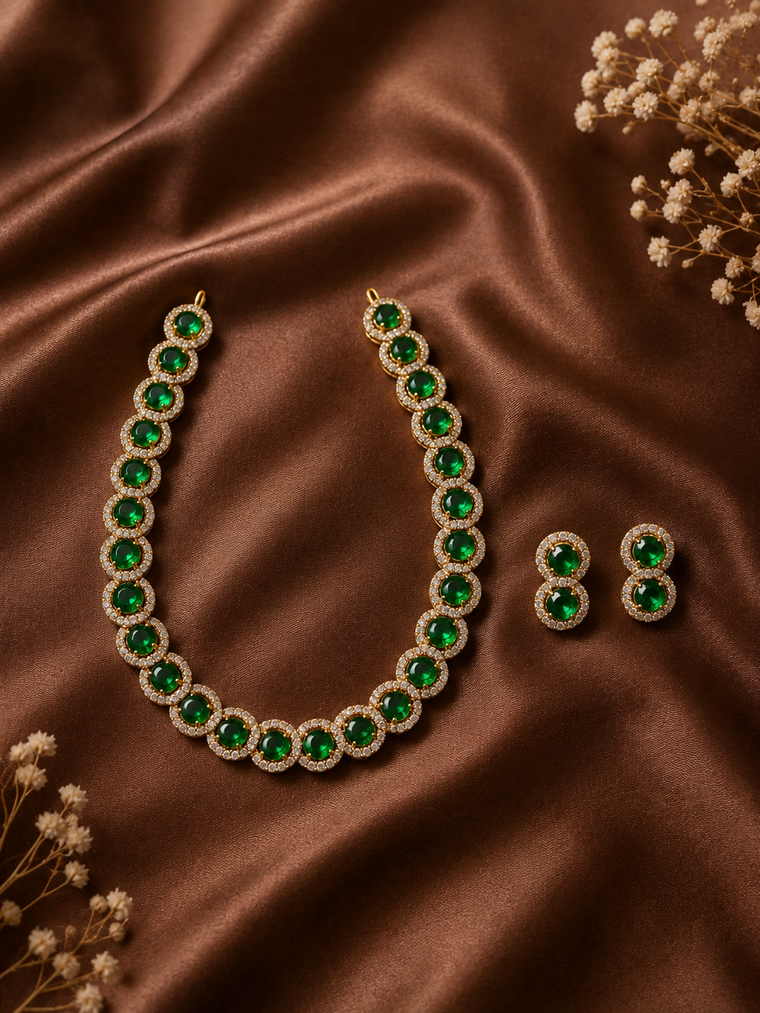 Manu Luxurious Gold Emerald Necklace Set